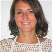 Linguista, traduttrice e insegnante di lingue impartisce lezioni di linguistica, italiano L2, inglese e tedesco